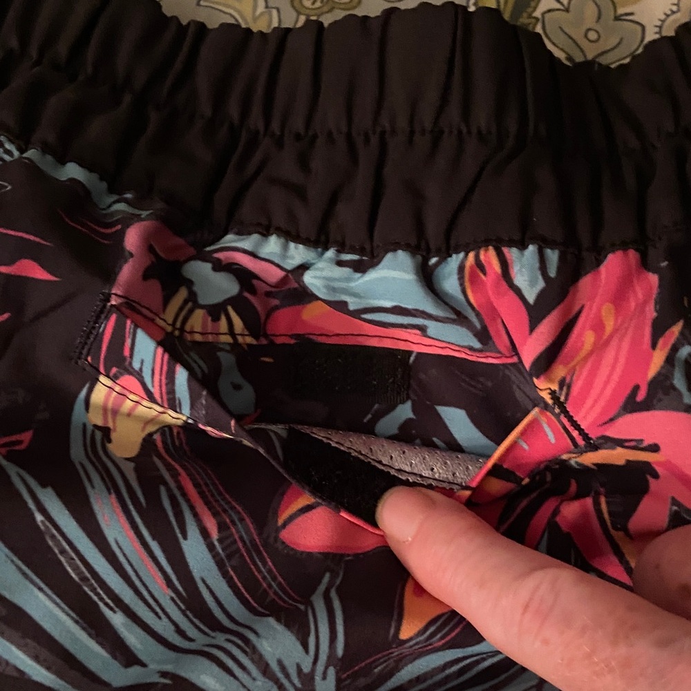 Burnside Multicolor Tropical Patterned Surf Shorts NWT size M - Picture 5 of 13